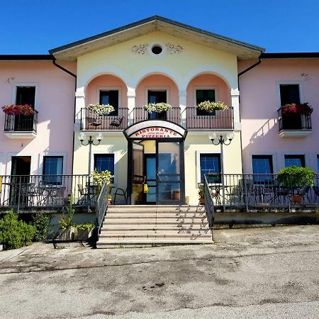 Locanda "Alla Rosa" Lusiana Extérieur photo